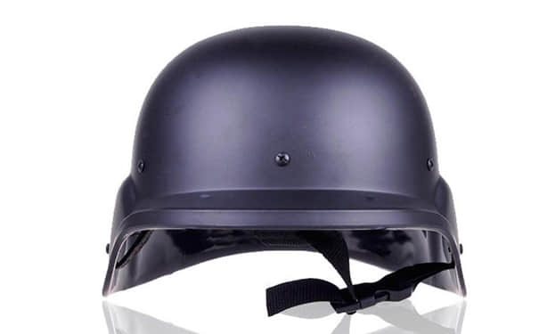 芳綸復合材料用模溫機，高防頭盔應用案例